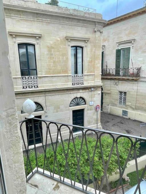 Apartamento Dimora De Argenteris Lecce Exterior foto